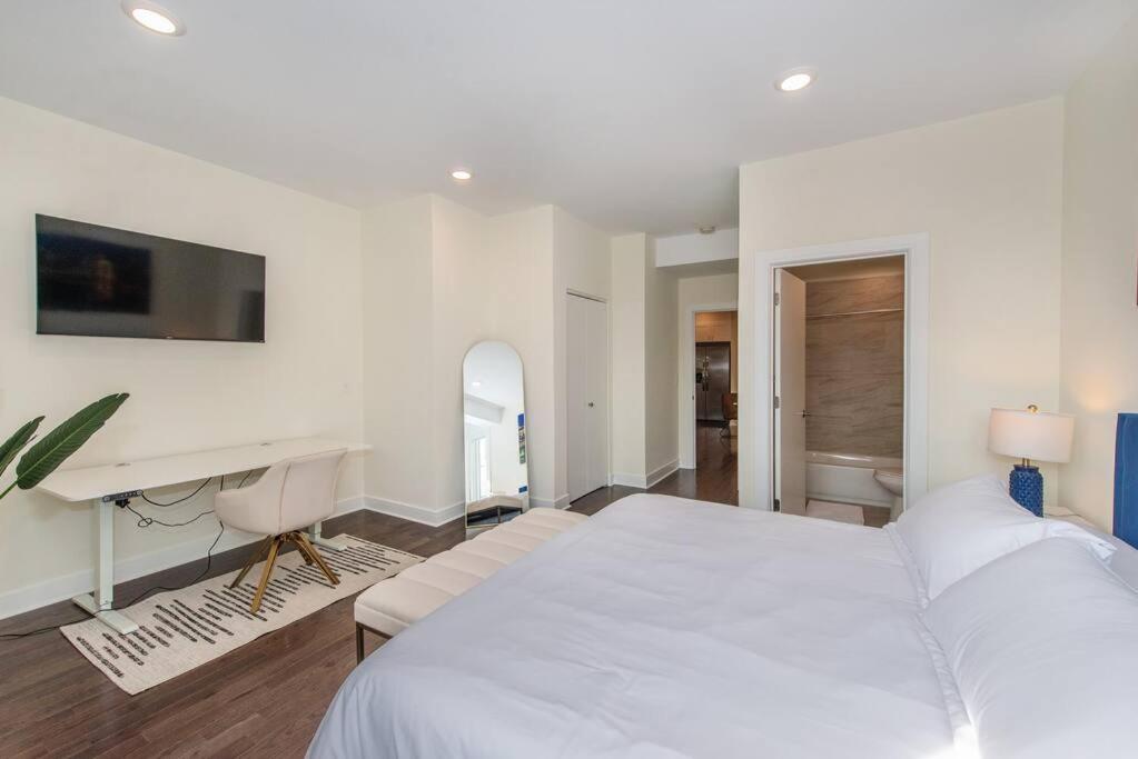 Stylish Chic Condo Nyc At Fingertips North Bergen Eksteriør billede